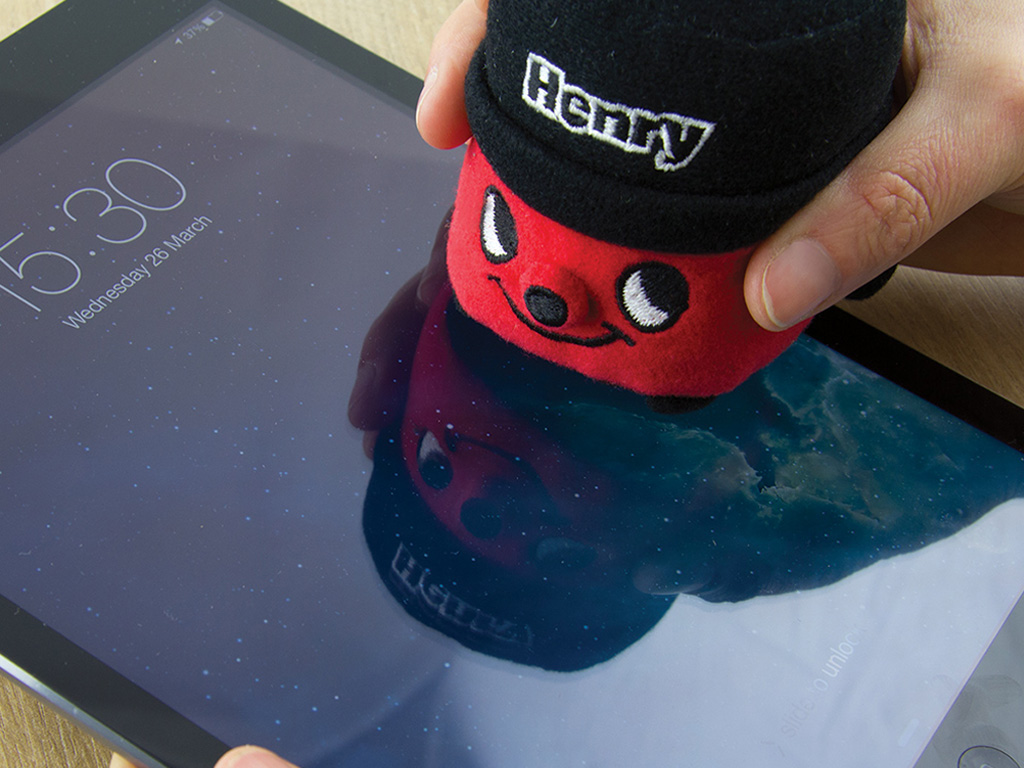 Henry Screen Cleaner